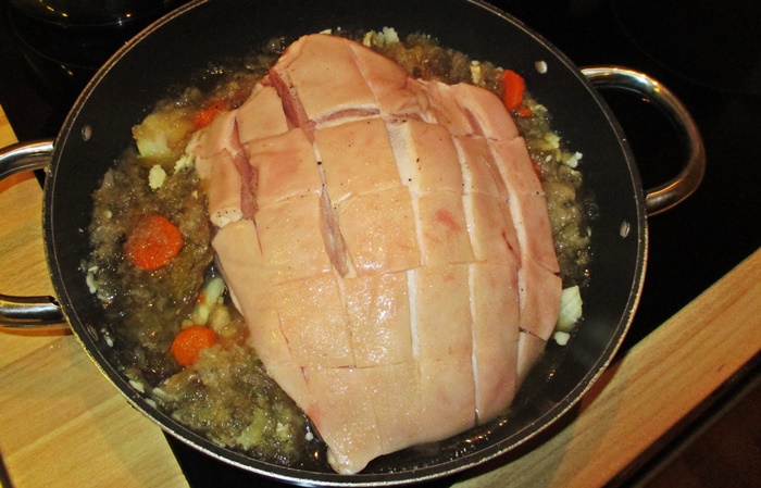 Futtern wie bei Muttern: Spanferkel mit Fass-Sauerkraut