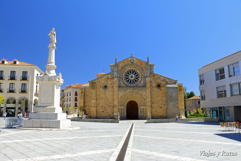 Iglesia de San Pedro Iglesia de San Pedro en plaza de Santa Teresa de Avila