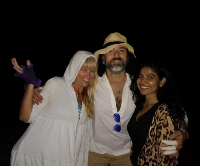 Omar Cherif with Eva-Marie and Rupali at the Venice Beach Drum Circle — 3 February 2018