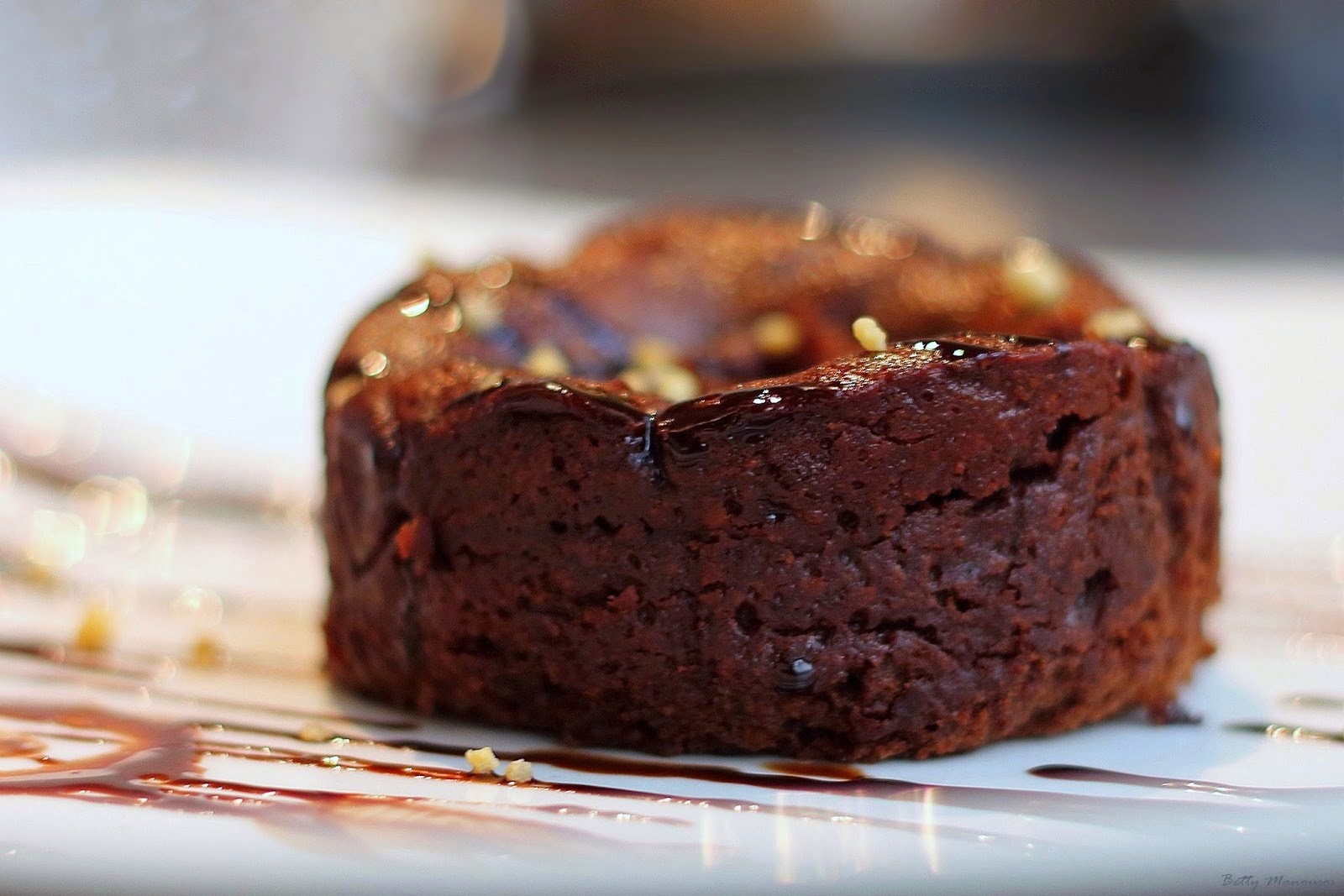 CUT and DRY Easy Chocolate Cake