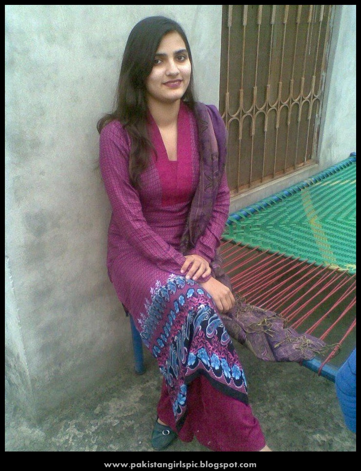 Beautiful pakistani girl pictures gallery.