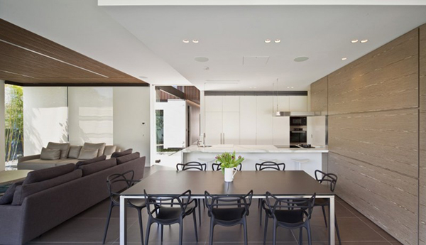 Dos en Uno: Privacidad y Transparencia Casa Contemporánea de Sydney