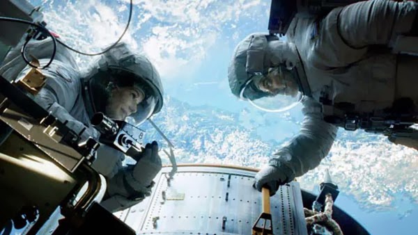 George Clooney and Sandra Bullock in Gravity