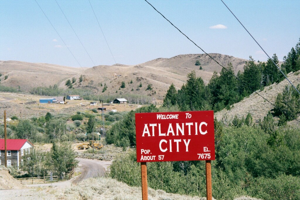Gold in Wyoming Giant and Hidden Gold Deposits, Wyoming