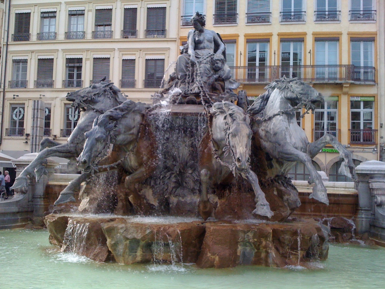 La Fontaine de Bartholdi Visiter Lyon Tourisme et actualités