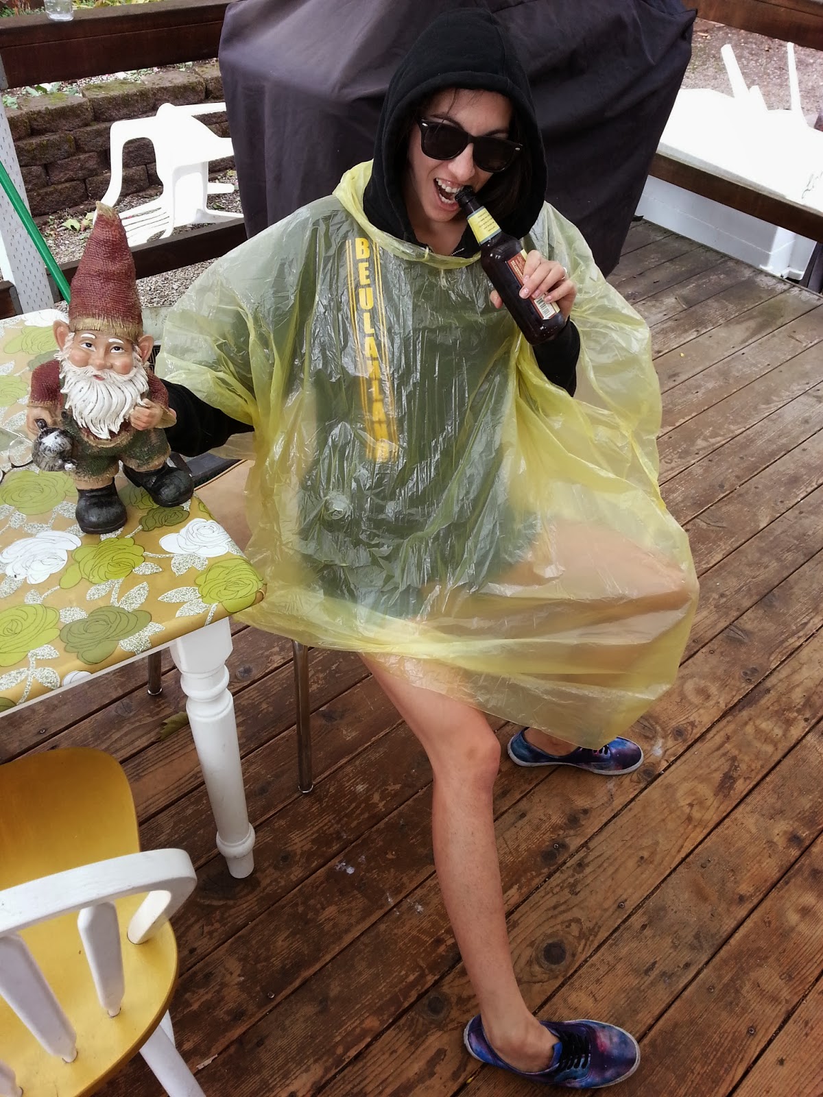 how to wear a poncho shawl