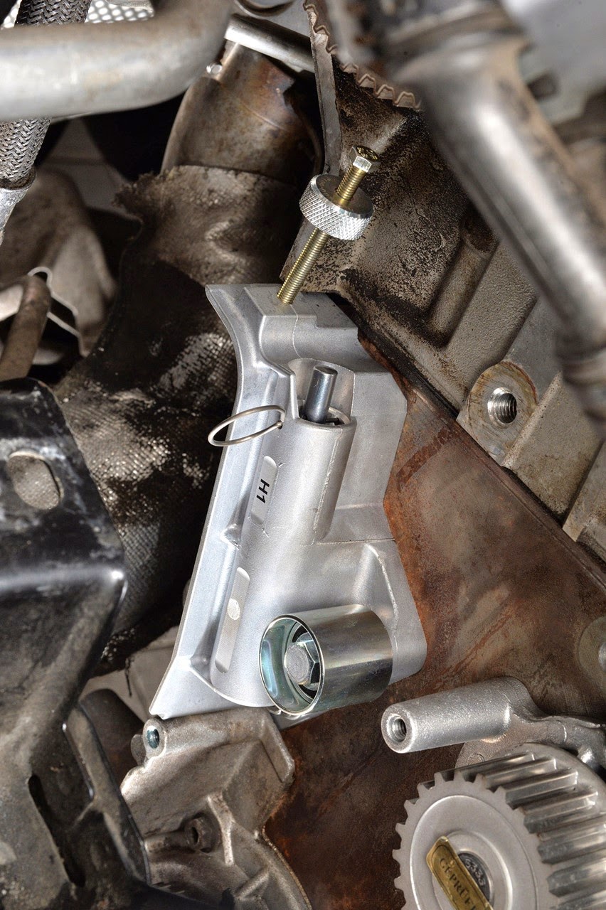 la correa de distribución, Audi A3 1.8l T | Maintenus