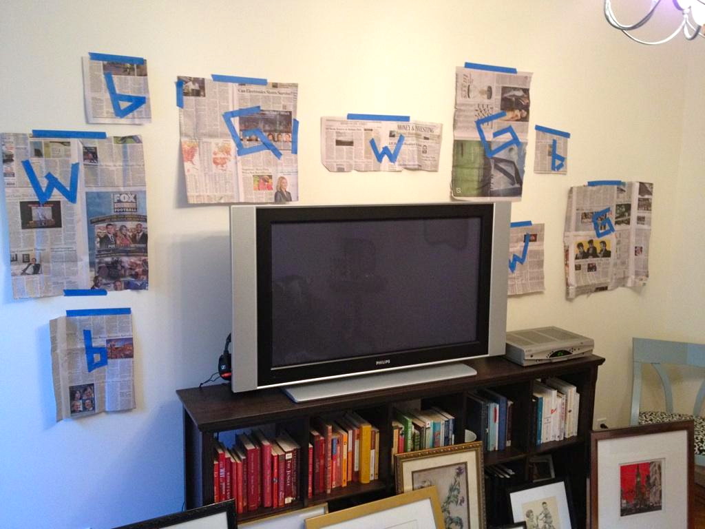 1201north Julie's Living Room TV Wall Art Gallery (After)