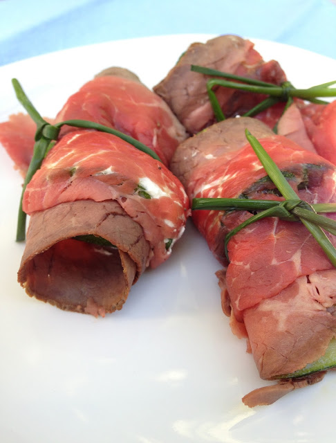 fagottini del lunedì: con roast beef e zucchine croccanti