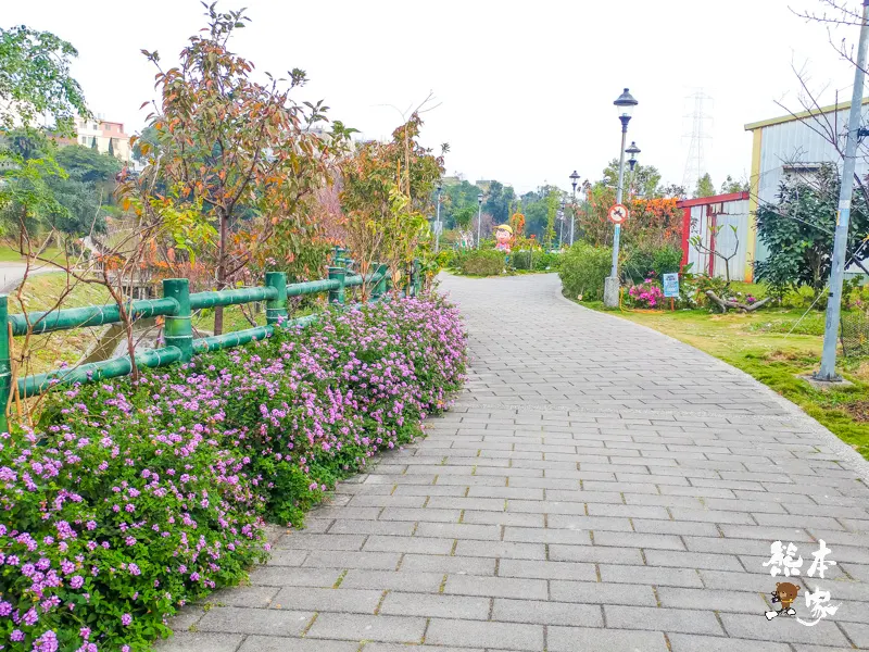 鶯歌永吉公園IG網美景點|炮仗花、櫻花齊登場還有3D立體彩繪步道