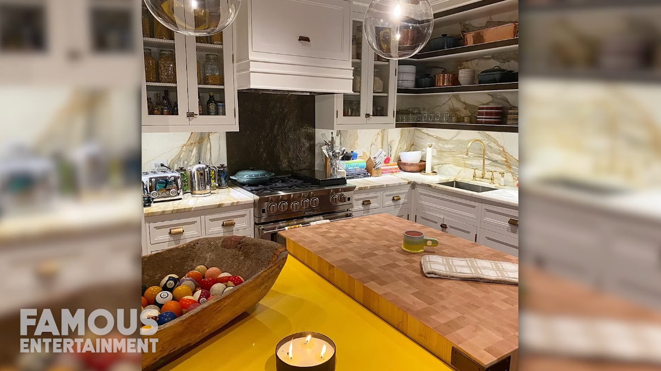 18 Photos vs. Zayn Malik's NYC Penthouse & London Home Interior Design Tour