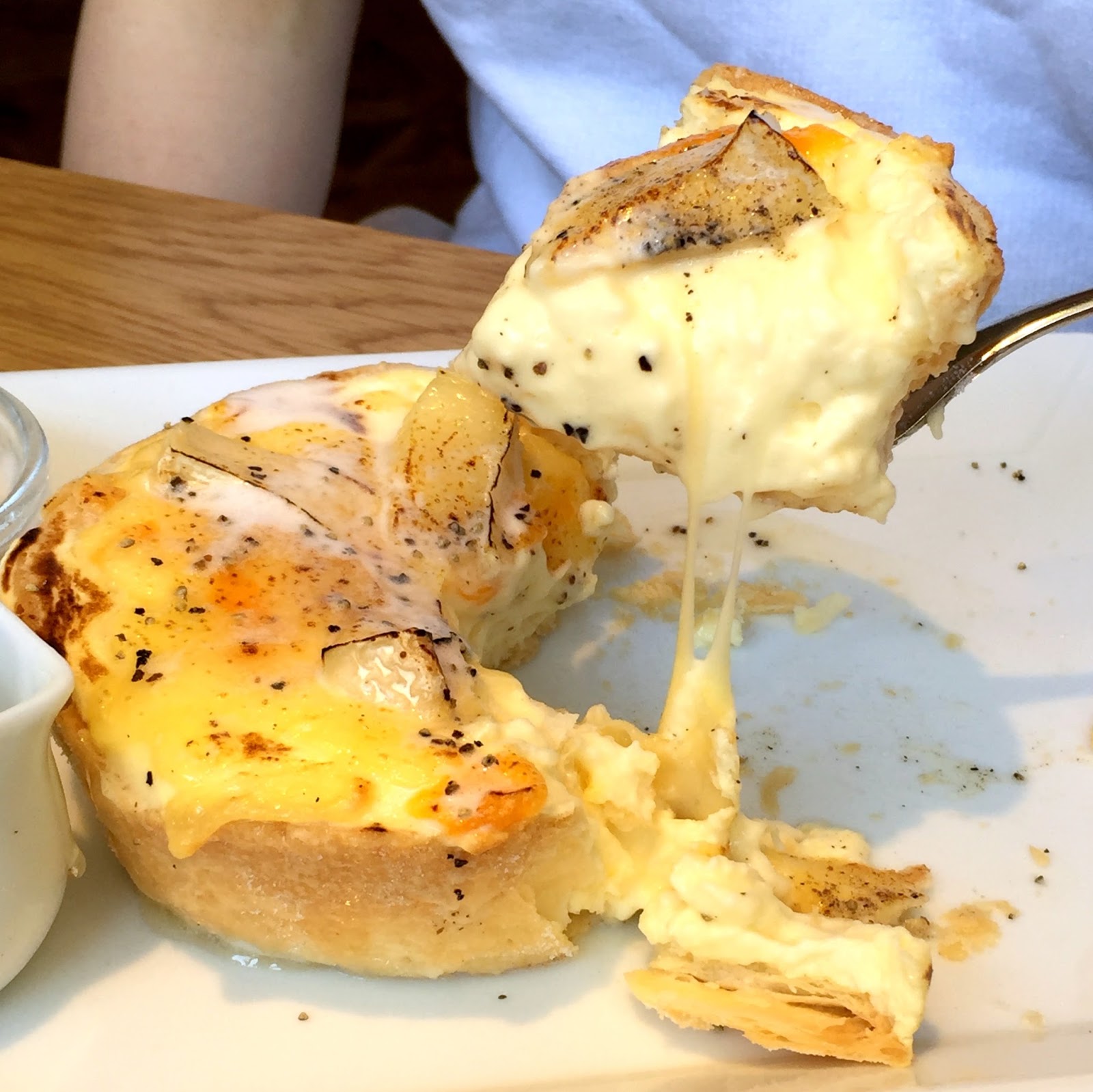 PABLO Cafe Omotesando MUST TRY Camembert Cheese and Mini Cheese Tarts