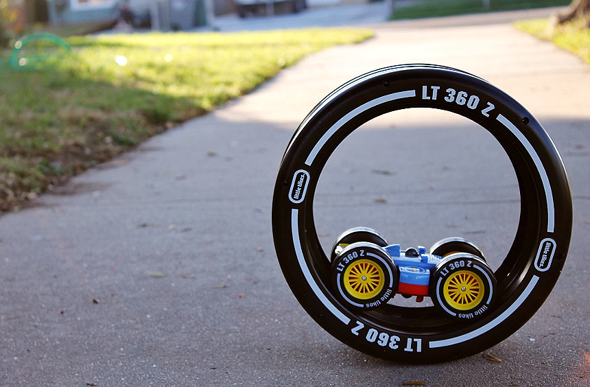 The Little Tikes RC Tire Twister helps children as young as age 3 begin building dexterity skills through remote control play. Siblings will love to help teach with the car that operates both inside the unique tire track and outside.