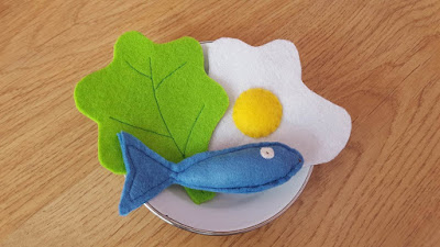 DIY Play Food: Lettuce Leaves DIY Play Food: Lettuce Leaves