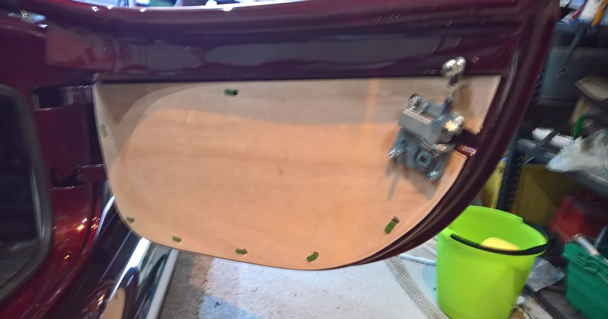 Marks AK427 Cobra Build Door Cards & Seat Belts