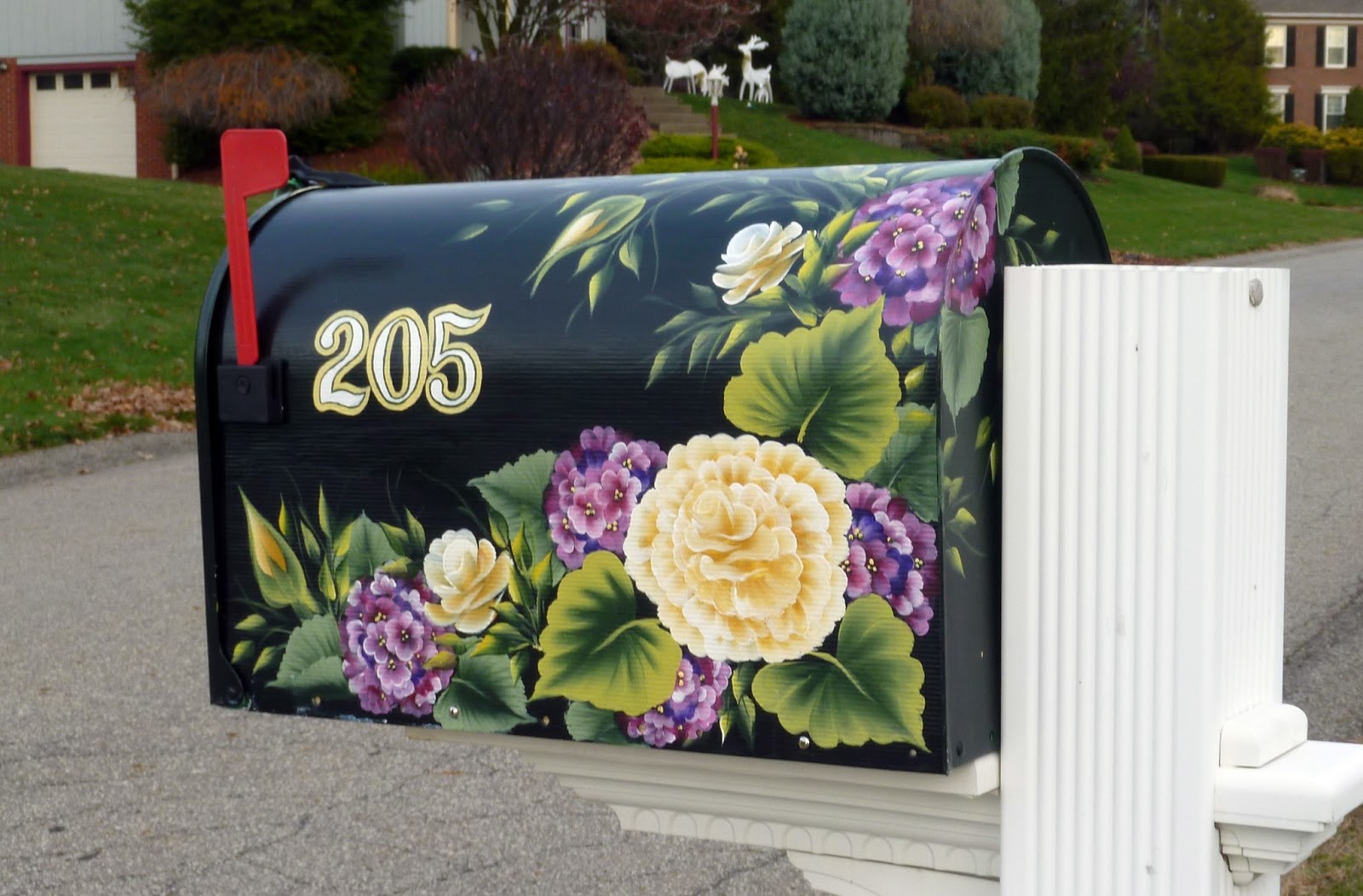 Danelle's Designs Painted Mailbox