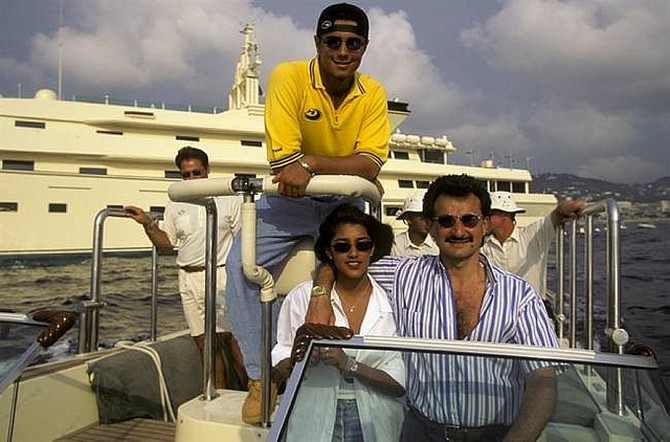 Passion For Luxury : Prince Al-Waleed bin Talal the founder of Kingdom