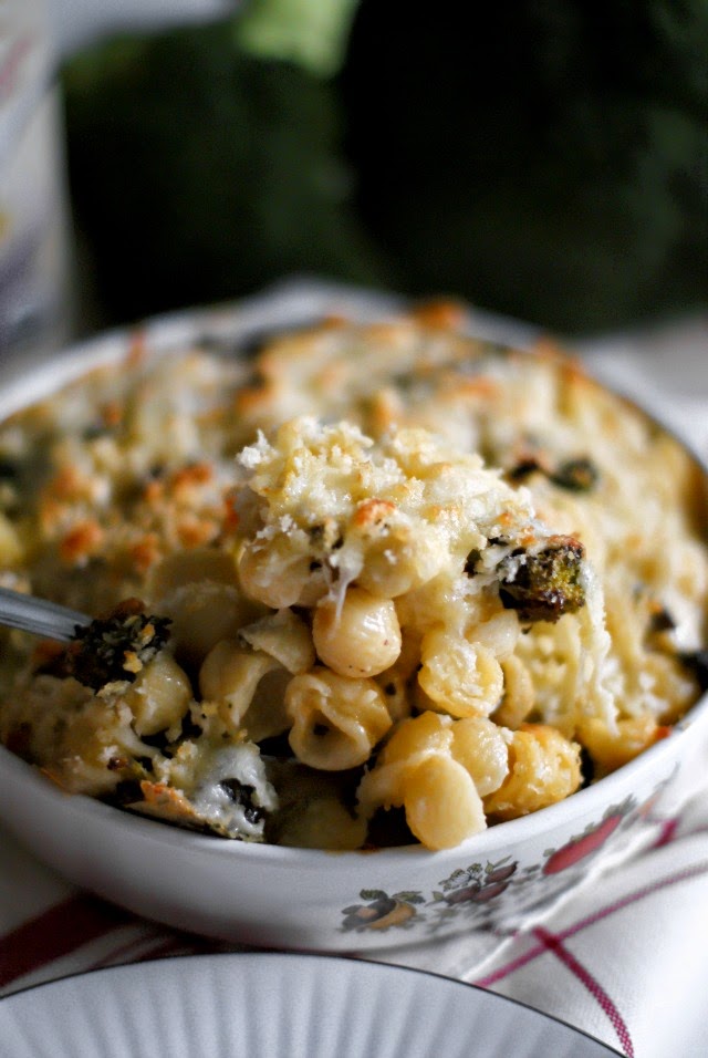 Easy White Cheddar Mac and Cheese with Caramelized Broccoli and Mushrooms