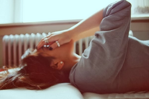 Very Sad Love Shayari For Broken Heart Dard Sms In Hindi By Girl Shayari7 Hindi Shayari Love Shayari Romantic Shayari Sad Shayari And Love Stories Enjoy sharing this very sad dard writing a heart touching poetry in dard images and giving to her always make her feel more love to you. very sad love shayari for broken heart