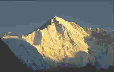 Gunung Makalu        Tinggi :        Lokasi : Nepal - Cina(Tibet)