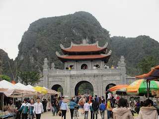 Visite de Hoa Lu région de Ninh Binh