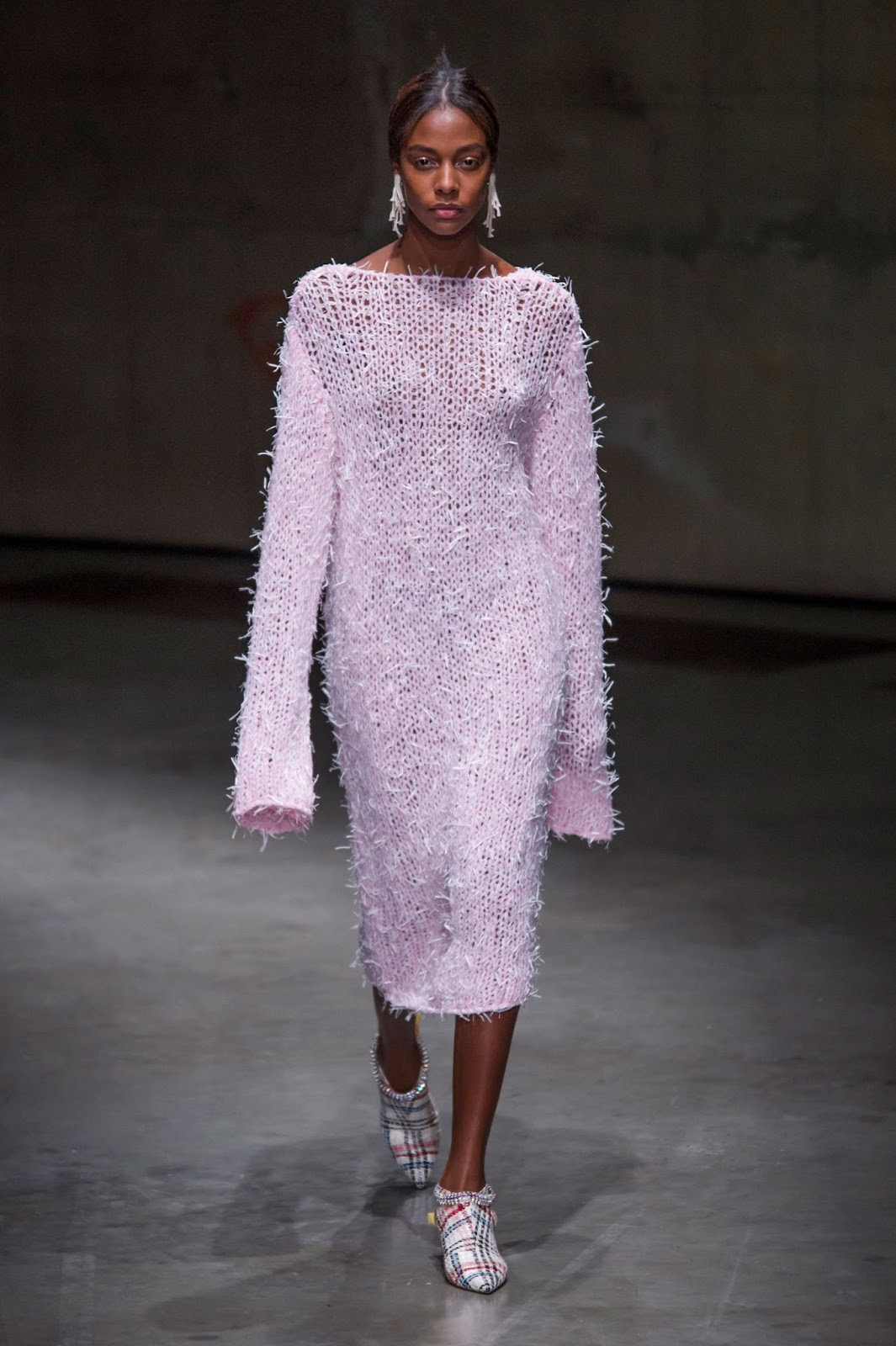 Pure, Glam, WOW: CHRISTOPHER KANE LUXE