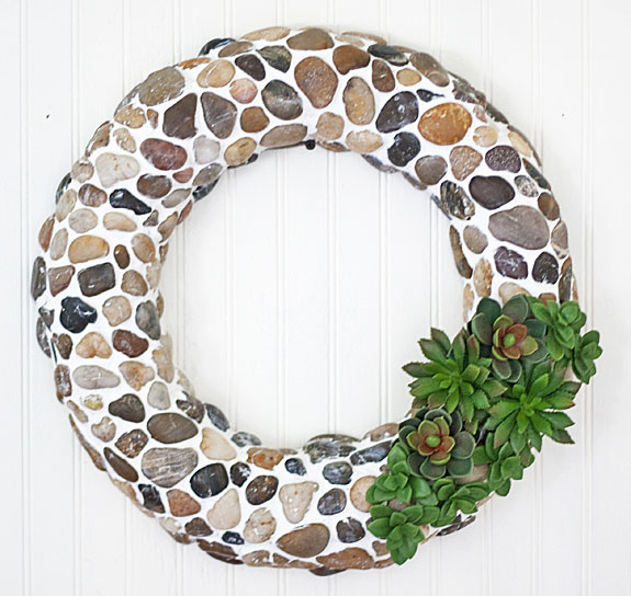 How to make a pebble and faux succulent wreath