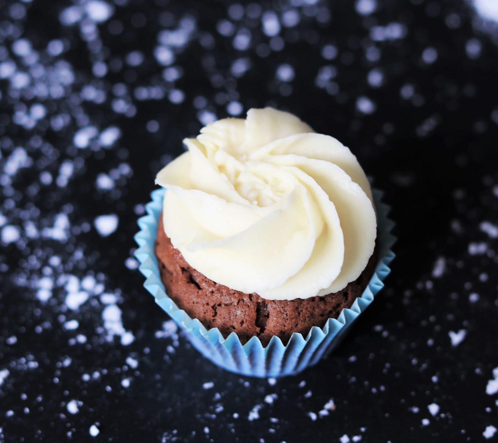 Alinas Glücklichmacher: Schokocupcakes mit Frischkäsefrosting
