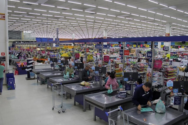 Coop utiliza rádio indoor para manter clientes informados sobre situação de abastecimento