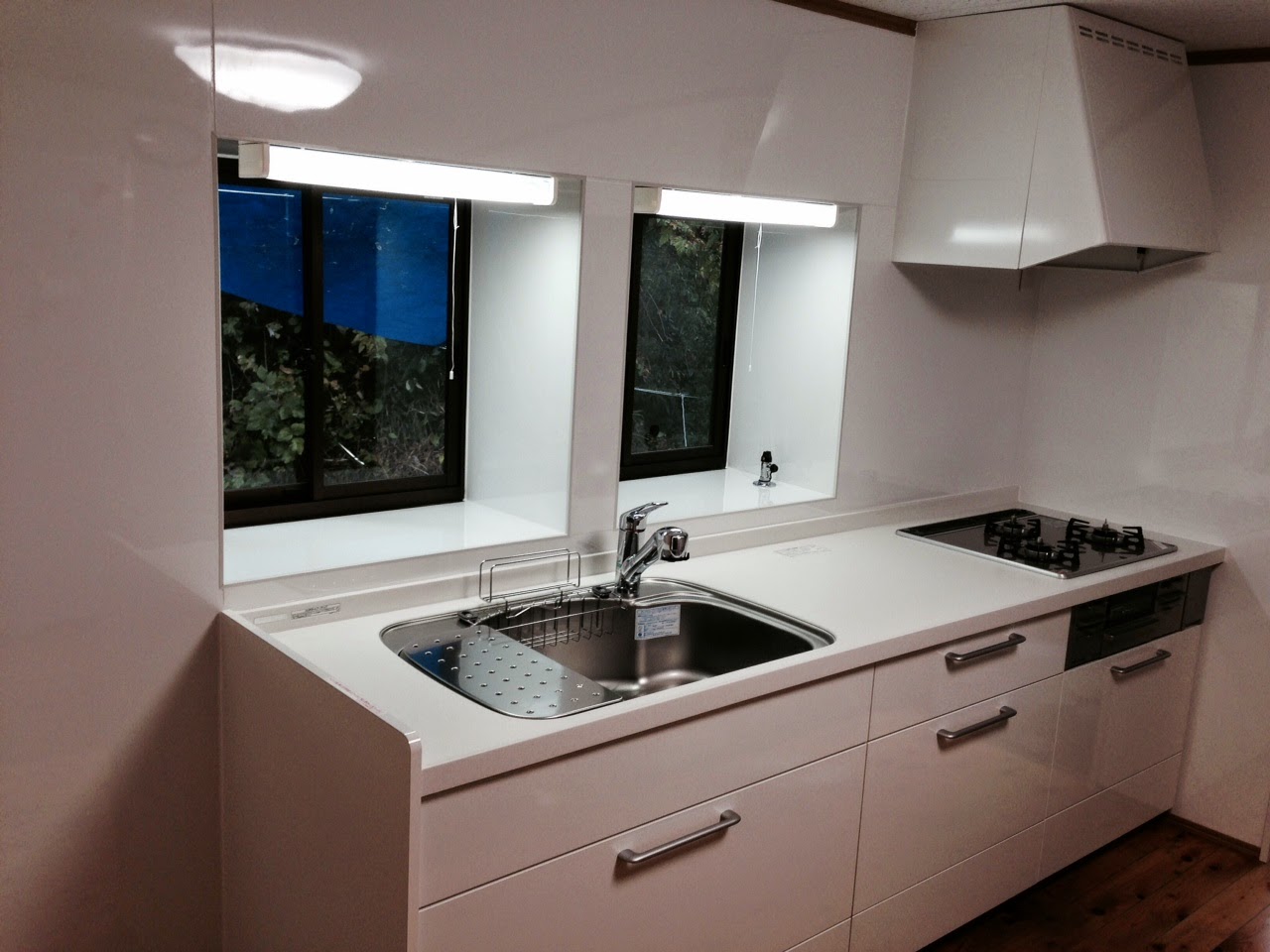 釜屋燃料店 リフォーム日記 二つの窓からの眺めを楽しめるキッチンに（長南町 I様邸キッチンリフォーム工事）