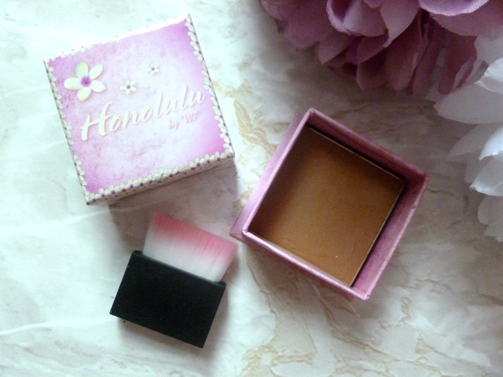 W7 Honolulu Bronzing Powder A Dupe For Benefit's Hoola? Mammaful Zo