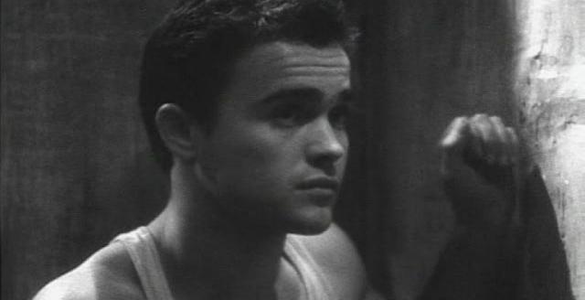 Un Chant d'Amour, 3 Un Chant d'Amour, 3