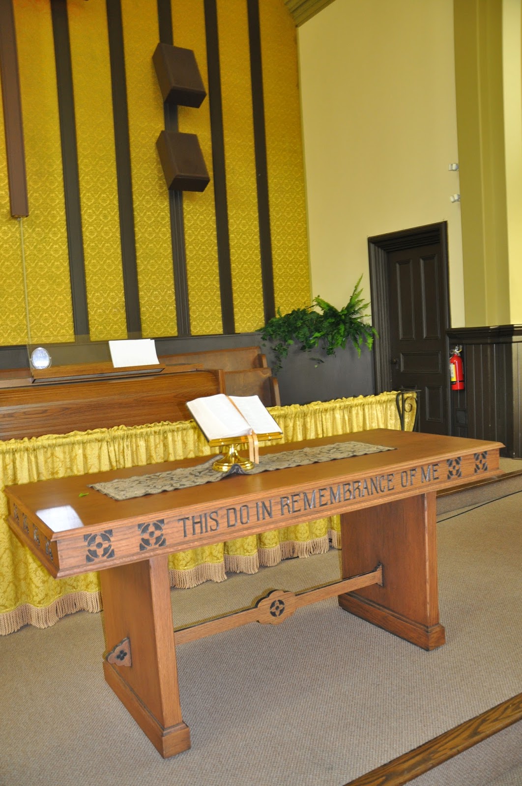 Orbis Catholicus Secundus Protestant Altar