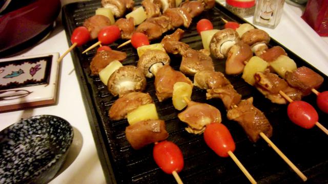 Hawaiian Chicken Kabobs are bursting with sweet and salty flavors, and are loaded with pineapple and tomatoes! Slice of Southern