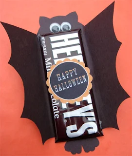 Chocolates con envoltorio de murciélago.