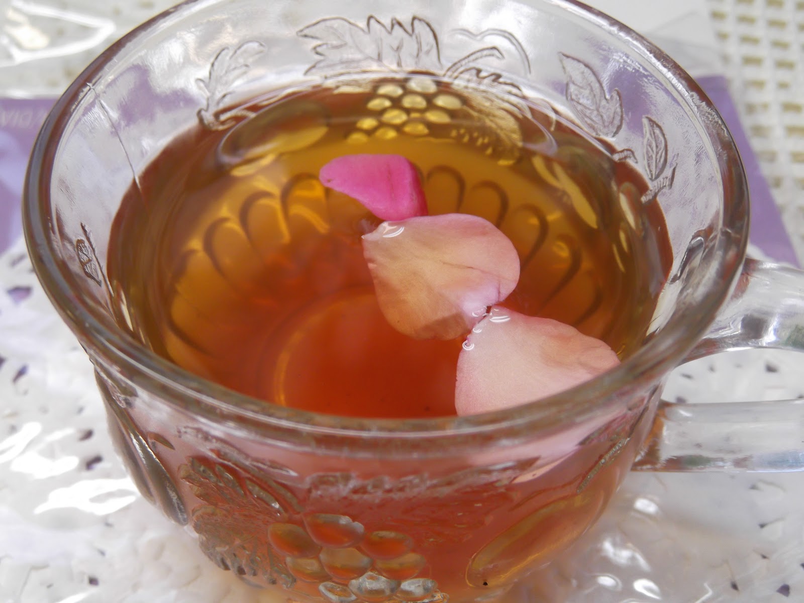 Gingerbread Men- Recipe Blog: Rose-Water Tea