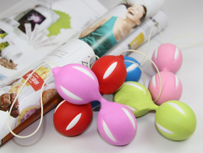 Вагинальные шарики Baile Kegel Tighten Up I Pretty Love, 3.3 см, фуксия 6603BI0580 - Pretty Love - Вагинальные шарики с переменным центром тяжести - Купить