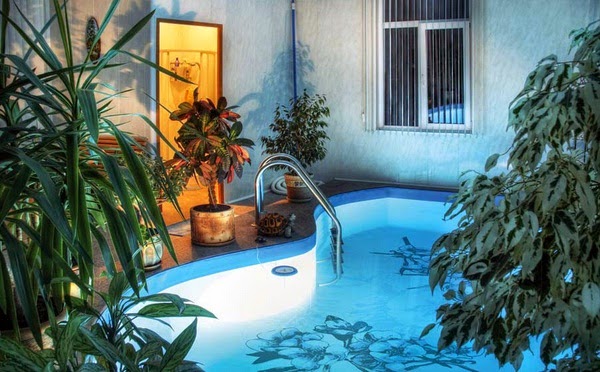 Prints to decorate swimming pool