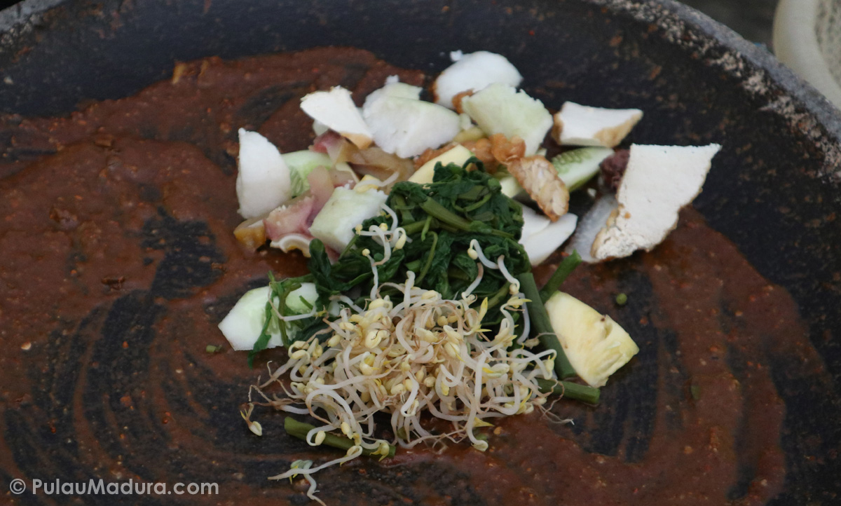 Yuk Coba Kuliner Rujak Cingur Ponok Khas Bangkalan Ini Gerbang Pulau Madura