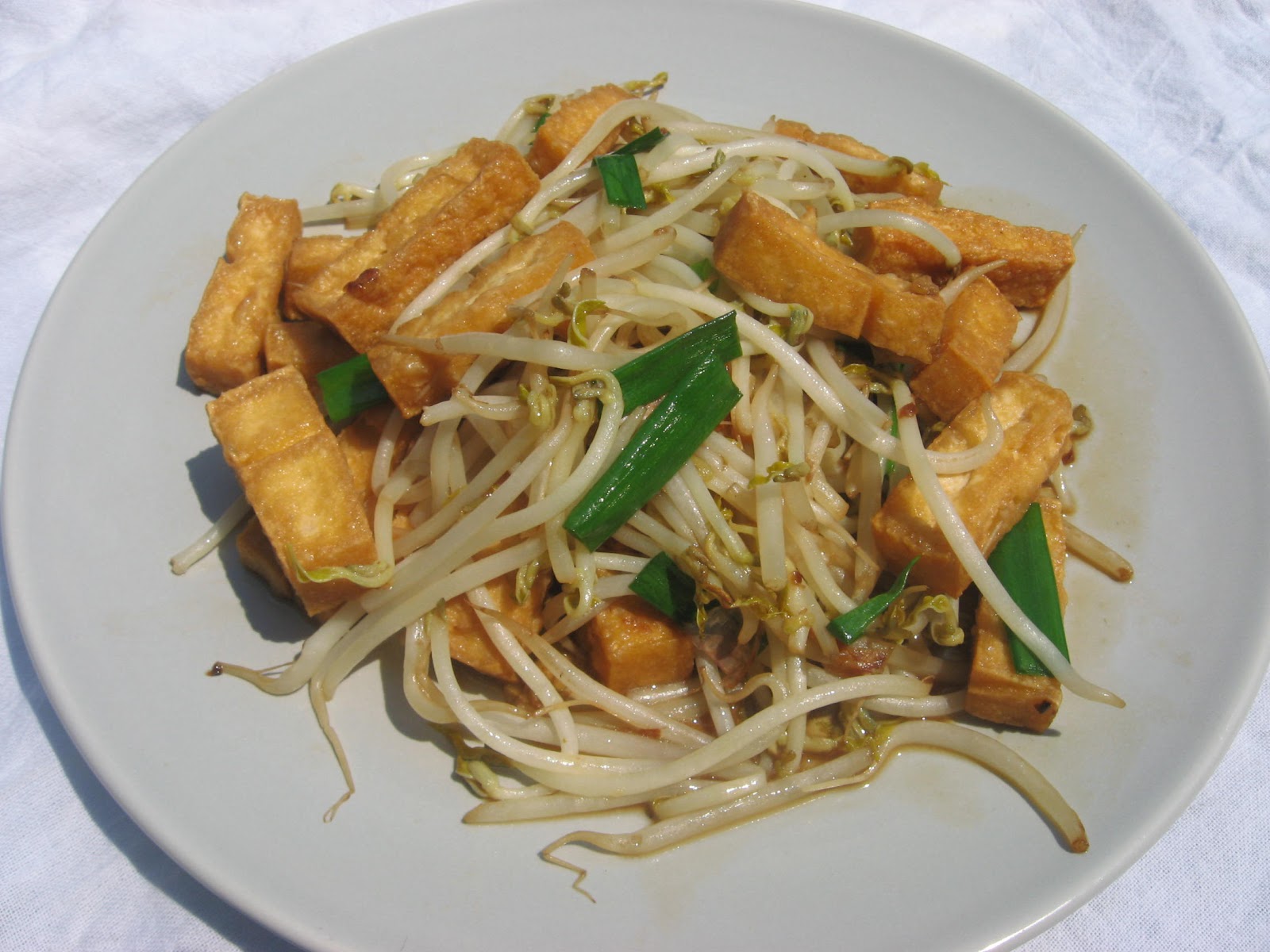 Modern Thai Food PadTouNagKabTaoHuTod Stir fried bean sprout
