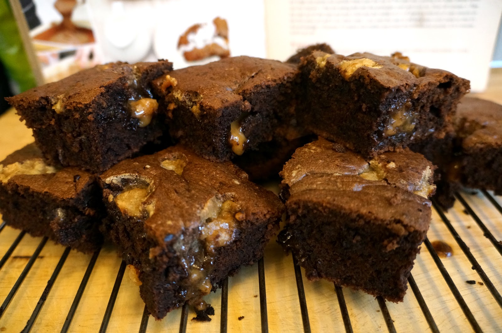 Neeny's Wishlist * ! ! Jamie Oliver's Mega Chocolate Fudge Cake