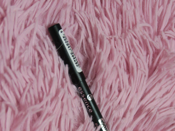 Review - Extreme Lasting Easy Glide & Waterproof Eye Pencil Essence