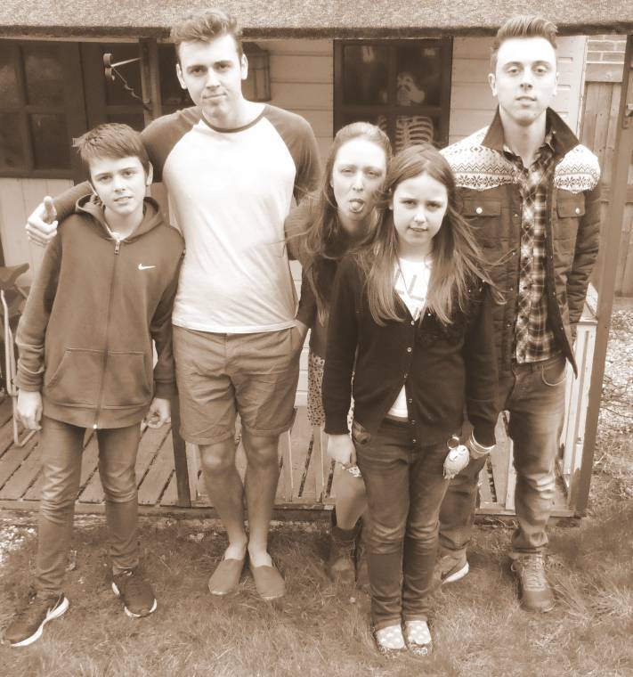 Me And Mine: My Beautiful Family Photo In March Me And Mine: My Beautiful Family Photo In March