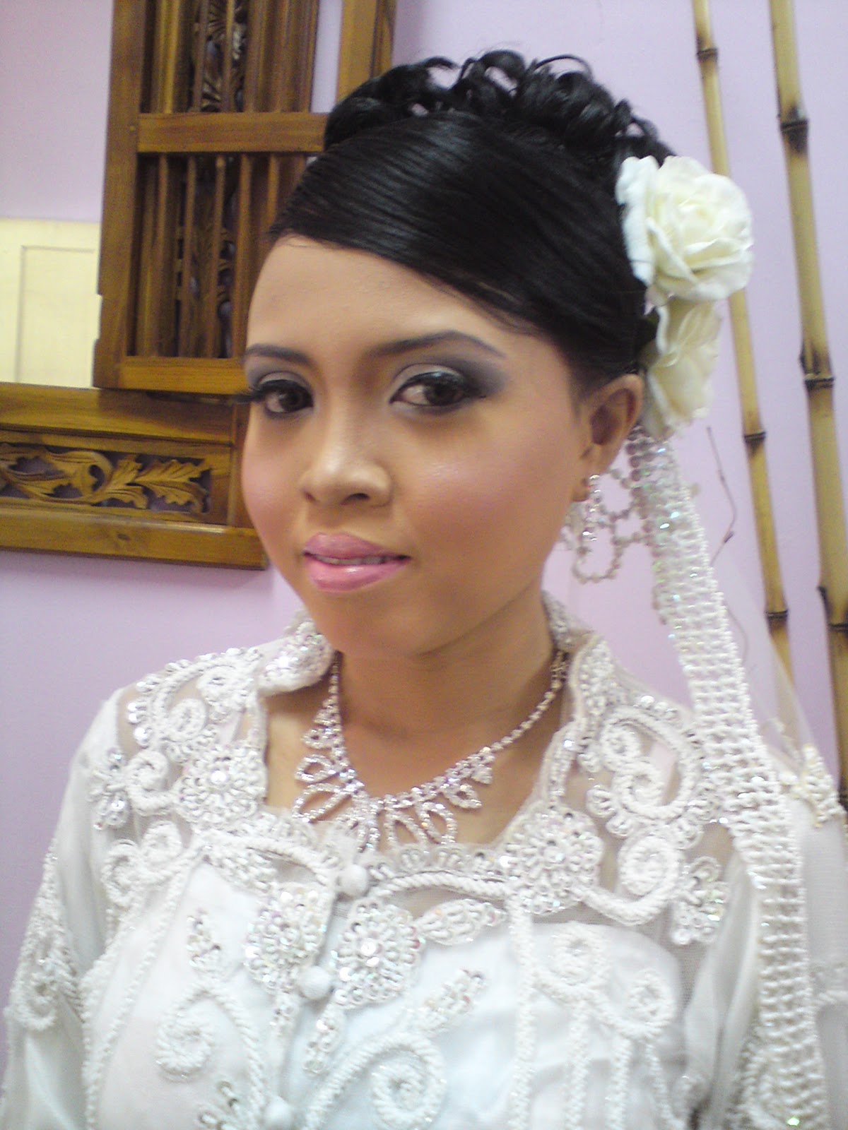 Beautiful Riesa: SAMPLE MAKE-UP PENGANTIN