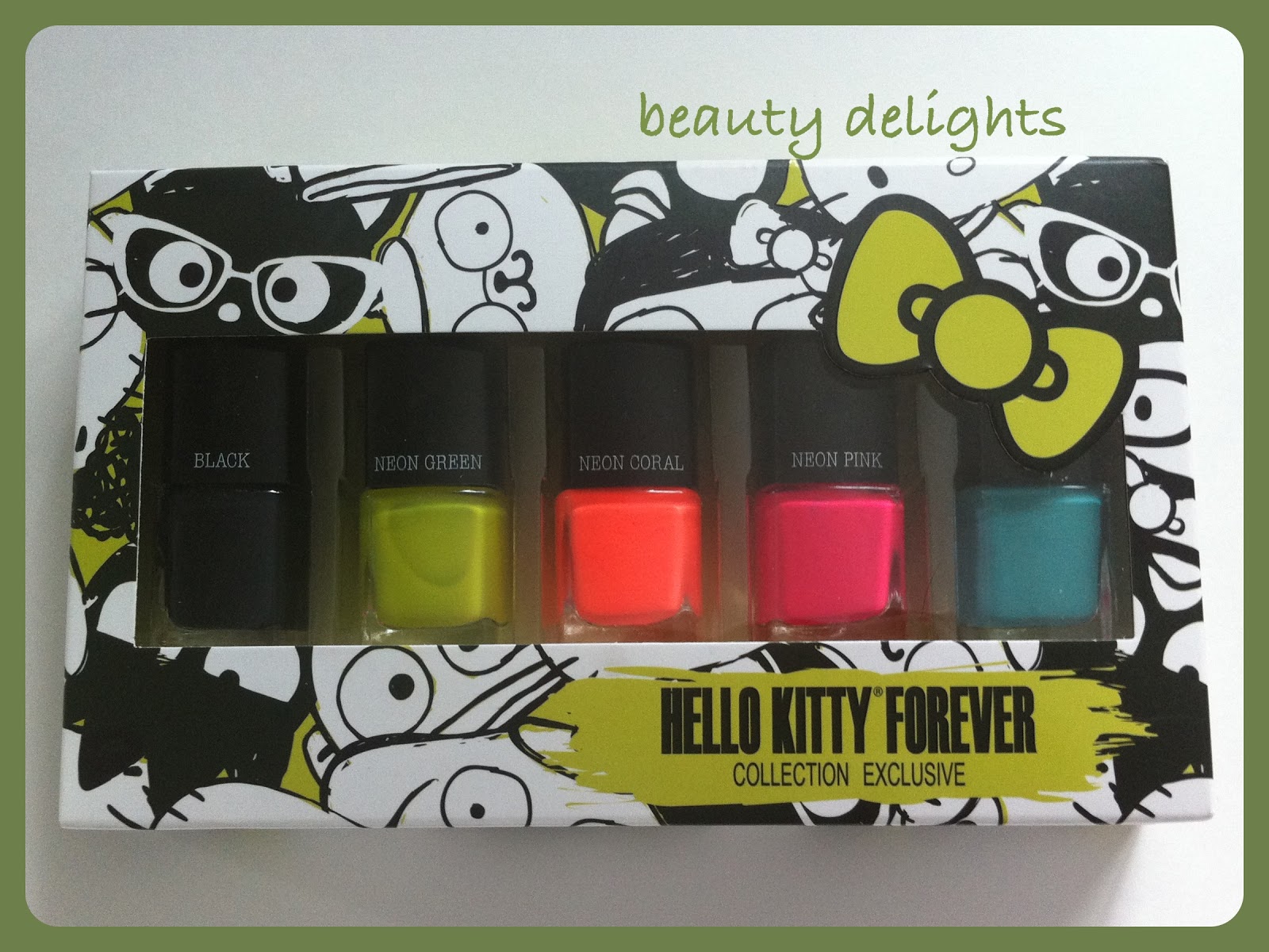 beauty delights POLISHED Forever 21 Hello Kitty Forever Nail Polish Set