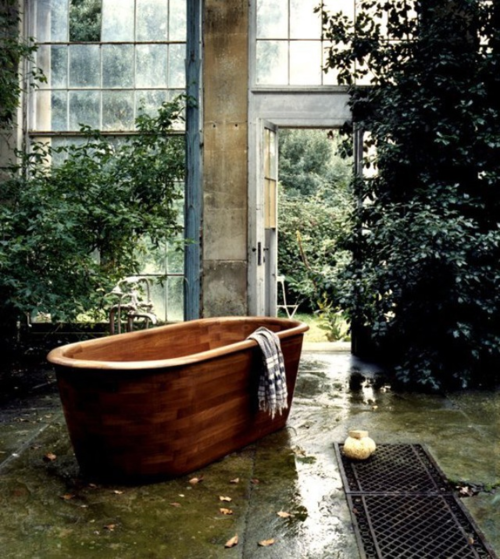 10 The Most Awesome And Crazy Bathrooms Ever