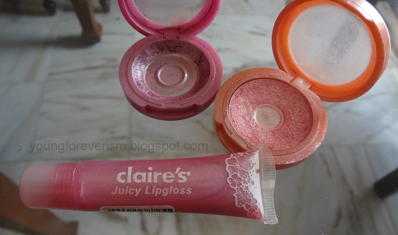 Young Foreverism: Random Claire's makeup review
