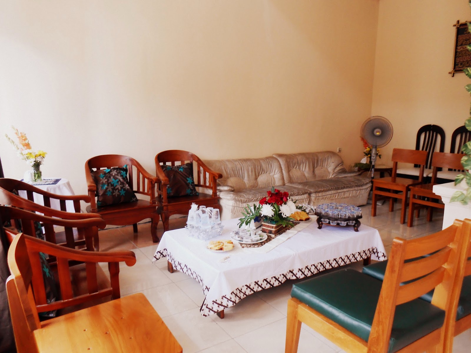 Acara Tunangan Sederhana Di Rumah - Reinhartresearch.com