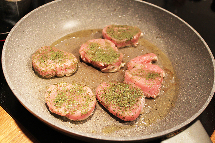 Pork and Hungarian Pepper Sauce Pork and Hungarian Pepper Sauce