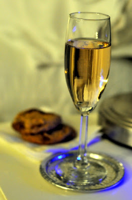 Sparkling Wine and Chocolate Chunk Cookies at The Inn on First in Napa, CA - Photo by Taste As You Go